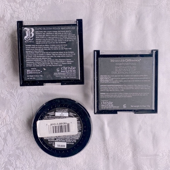 Makeup.  Set of 3 blushes. Maybelline and Measurable Difference. Large full size - Picture 3 of 3